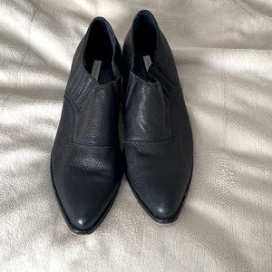 Cynthia Vincent Leather Western Ankle Booties Size 9